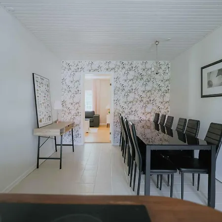 In Hindemaes Historic Managers House Feriegård Ullerslev